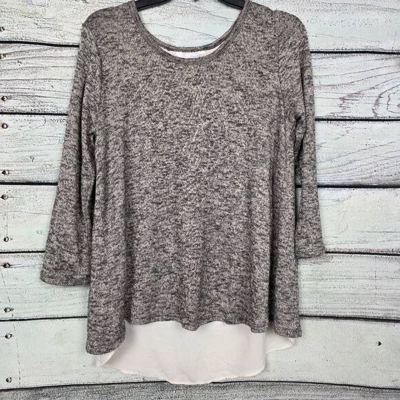 Francesca’s Charlie M Gray Knit Chiffon Hem Top - Picture 1 of 7